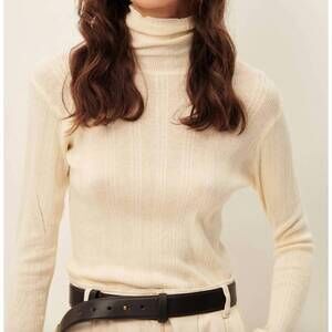 NEW SESSUN norte slim-fitting turtleneck top in fleur de sel